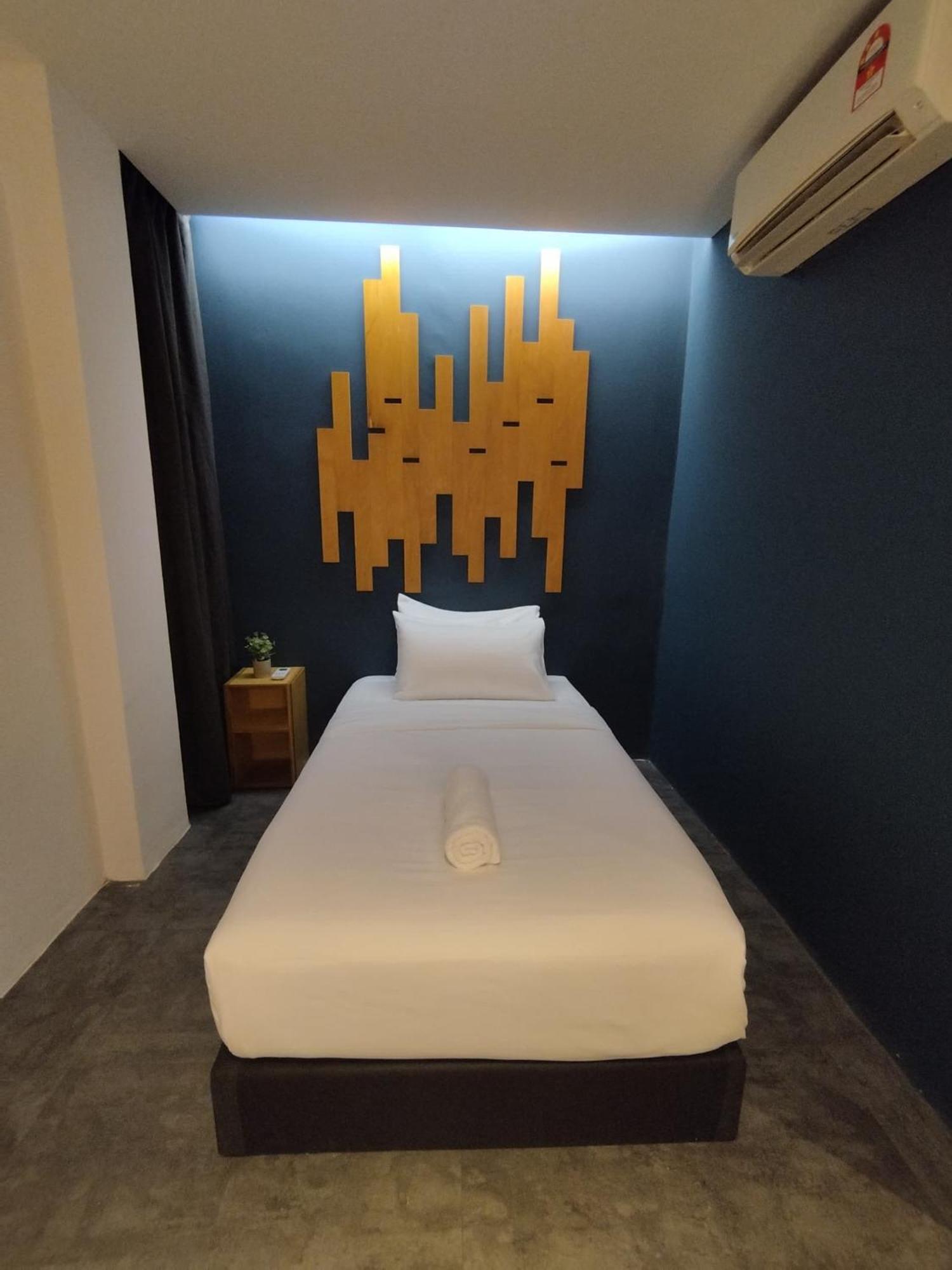 Kingston Hotel 7 - Johor Bharu ジョホールバル エクステリア 写真