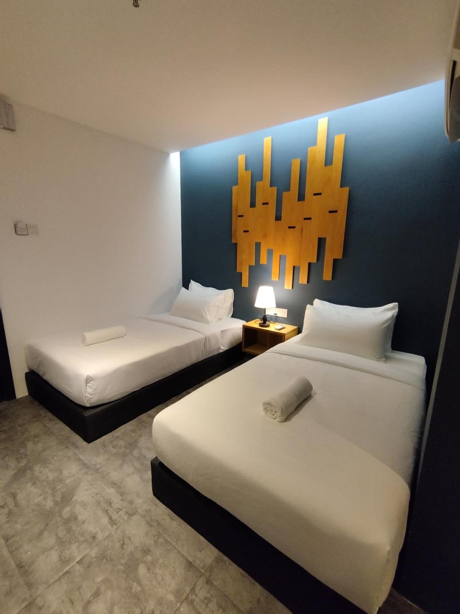 Kingston Hotel 7 - Johor Bharu ジョホールバル エクステリア 写真