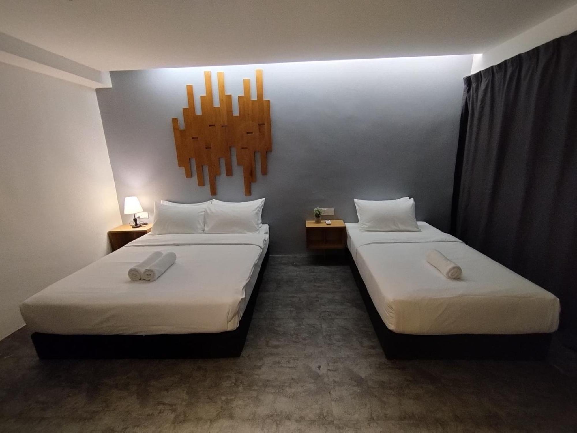 Kingston Hotel 7 - Johor Bharu ジョホールバル エクステリア 写真